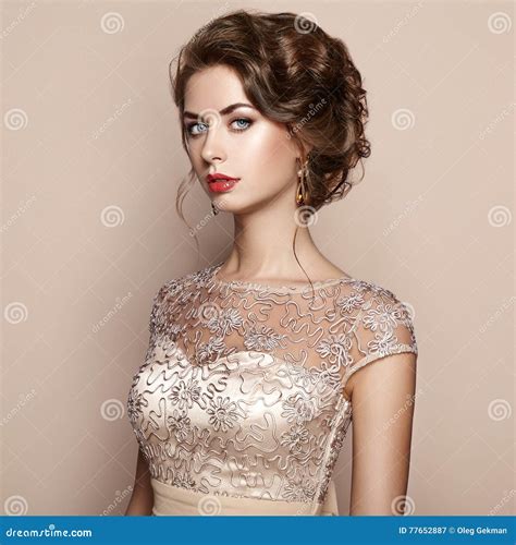 Fashion Portrait Of Beautiful Woman In Elegant Dress Stock Image Image Of Lookbook Beautiful