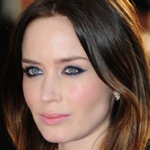 Emily Blunt Reluctantly Addresses Michael Buble Cheating Rumors ZergNet