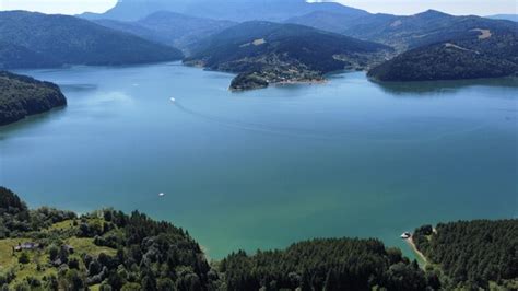 Premium Photo Aerial View Of Bicaz Lake In Neamt Romania