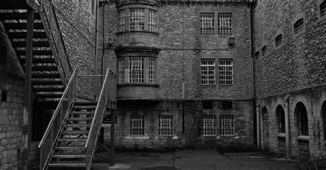 Britains Most Haunted Prison Is Offering Ghost Tours This Halloween