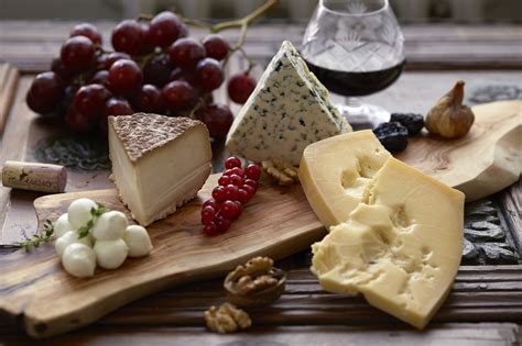 Sauternes, pedro ximénez sherry, rutherglen muscat. Cheese Buffets in Singapore - Suma Travel