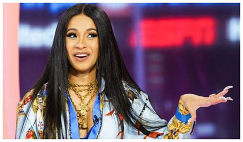 Cardi B Shares First Photo Of Her Daughter Kulture 1023 Max Fm