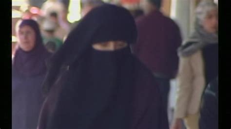Sri Lanka Prohíbe El Uso De La Burka Y Todos Elementos Que Cubran La Cara De Las Personas Cnn