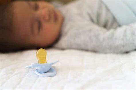 The Best Dummies And Pacifiers For Your Newborn Bestforhome