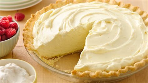 Luscious Lemon Cream Pie Recipe From