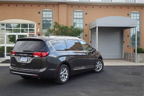 Image 2017 Chrysler Pacifica Touring L Plus Size 1024 X 682 Type