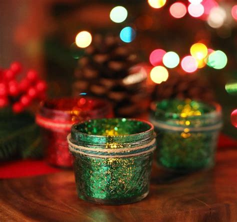 10 Christmas Crafts You Can Make With A Mason Jar Christmas Mason