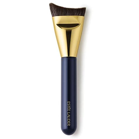 Theres Something Really Special About This Innovative Makeup Brush Self