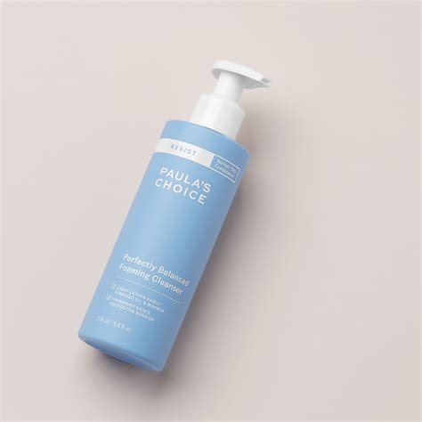 Paulas Choice Resist Perfectly Balanced Foaming Cleanser 190ml