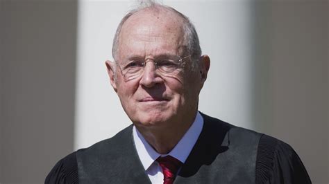 Supreme Court Justice Anthony Kennedy To Retire Chicago News Wttw