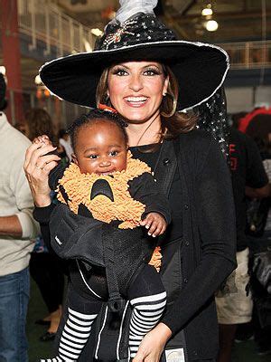Mariska Hargitay And Daughter Dress Up For Halloween Black Celebrity