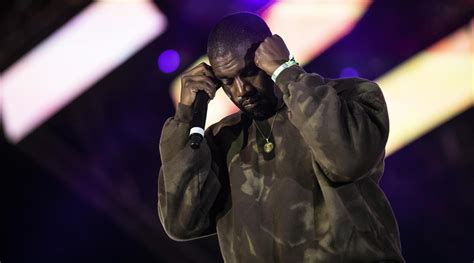 Usa Kanye West Cambia Oficialmente Su Nombre Su Nombre Es Ye