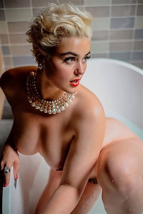 Stefania Ferrario Nude And Lesbian Pics And Leaked Porn Scandal Planet