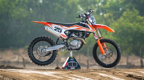 To see the full story head over to motocrossactionmag.com subscribe to motocross action. 2017 KTM 450 SX-F | First Impression | TransWorld ...