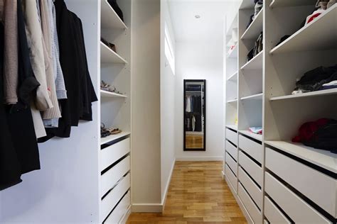 9 ways to maximise your wardrobe space