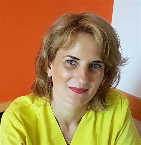 Dr Mihaela Popescu Medic Primar Stomatologie Premium Estetic Dental