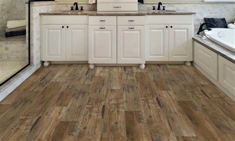 Vinyl flooring delivers durability and strength yet is lightweight and easy to handle. How To Remove Scuffs From Vinyl Plank Flooring | Vinyl Flooring