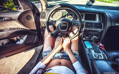 2560x1600 Audi Belly Tummy Car Denim Girl Jeans Legs Model Navel Sensual Sensuality