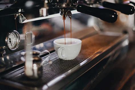 How To Make Espresso At Home With Or Without A Machine Uptime Coffee