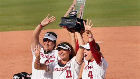 Oklahoma Softball Images From The Sooners Big 12 Title Game