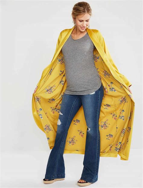Pregnant Jessica Simpsons Limited Edition Maternity Collection