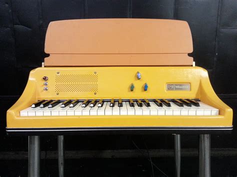 Custom Shop The Wurlitzer 106p The Chicago Electric Piano Co