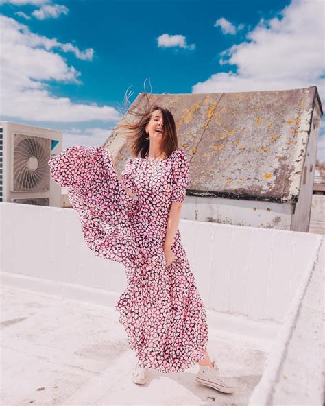 Zoë Sugg On Instagram “when Youre Feeling Your Outfit And The Sun Is