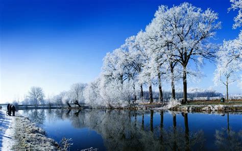 Winter Snow Beautiful Scenery Hd Wallpapers 1 1680x1050 Wallpaper