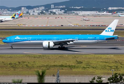 Ph Bvw Klm Royal Dutch Airlines Boeing 777 300er Photo By Dongone Seo