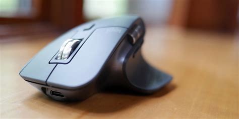 We can't verify this as we've only had the device for a few weeks,but we haven't. Logitech MX Master 3 Review: Premium upgrads and materials ...