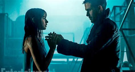 Blade Runner 2049 Ryan Gosling Is Roger Deakins Wallpaper