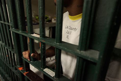Opinion One Way To Reduce Jail Populations The New York Times
