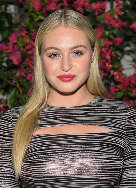Sexy Iskra Lawerence Pictures Popsugar Celebrity Photo 49