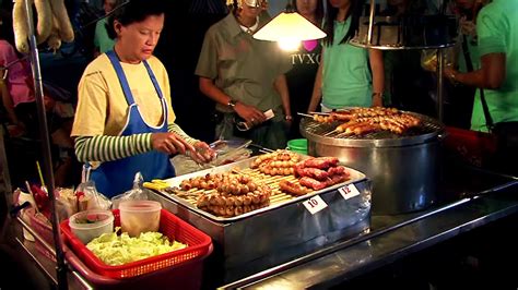 Linji market serves up thai street food of its own design. Thai Street Food - Chiang Mai Night Market,Thailand | Doovi