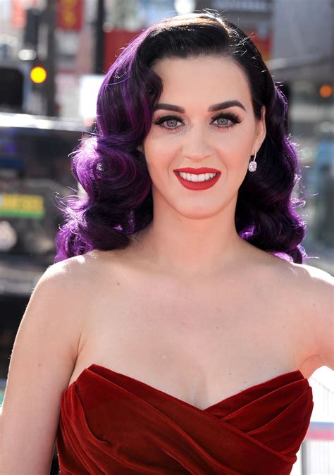 Katy Perry Biography Biodata Wiki Age Height Weight Affairs And More