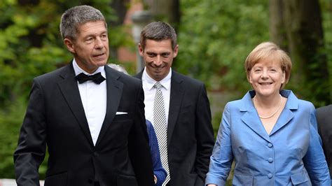 Angela Merkel Heimlicher Filius Aufgetaucht Intouch