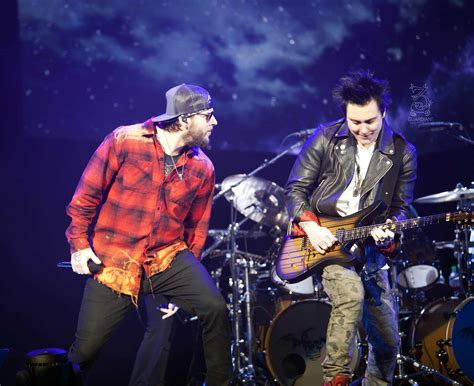 Photos Avenged Sevenfold The Stage World Tour The Pacific Coliseum