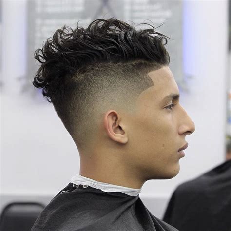 To bring a more fluid sense of gender, a pocket side, mullet hair or extended mohawk may be sufficient. Androgynous Masculine-Leaning Coded Hairstyles for Wavy ...