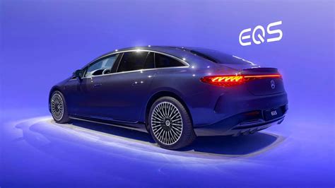 Mercedes dévoile EQS sa berline électrique de luxe et ses 770 km d