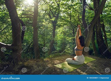 Babe Woman Doing Yoga In The Forest Stock Image Image Of Environments Asian