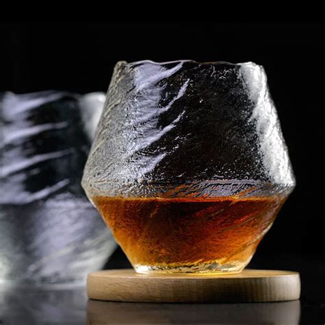Suisei Handmade Japanese Edo Kiriko Whiskey Glass Kori Whiskey