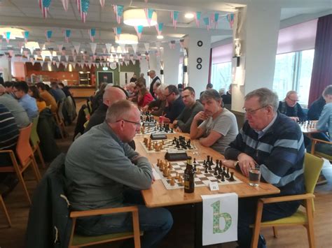 Alle advertenties van henk de jonge, nunspeet op marktplaats. De mooie schaakambiance van het Erasmus rapidtoernooi ...