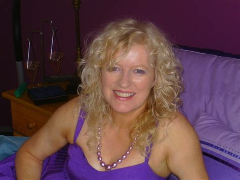 Greeneyerosaleen 62 From Belfast Is A Local Milf Looking For A Sex