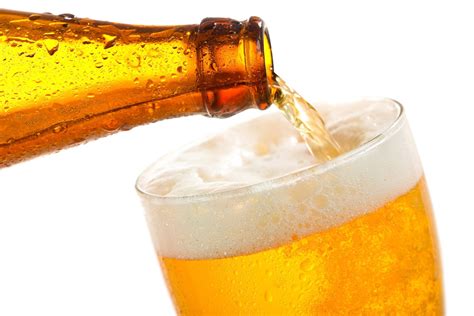 Así Debe Servirse La Cerveza Según Experto Cerveccero El Hit Guate