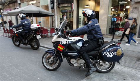 Última información oposición policía nacional 2021 consejos imprescindibles. Moto Policia Nacional - Euro Gaza Emergencias