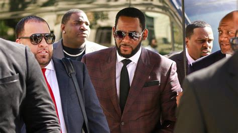 R Kelly Used Bribe To Marry Aaliyah When She Was 15 Charges Say The