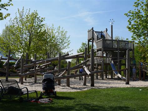 Der park der gärten liegt ein bisschen außerhalb des stadtzentrums von bad zwischenahn, und so nehmen wir das auto. Park der Gärten: Floraler Familienspaß in Bad Zwischenahn ...