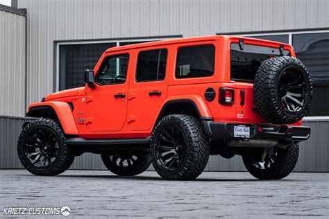 Lifted 2019 Jeep Wrangler With 22×12 Fuel Blitz Wheels And 25 Inch