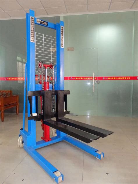 Best Performance Blue Color Hand Operated Manual Forklift With Cheap