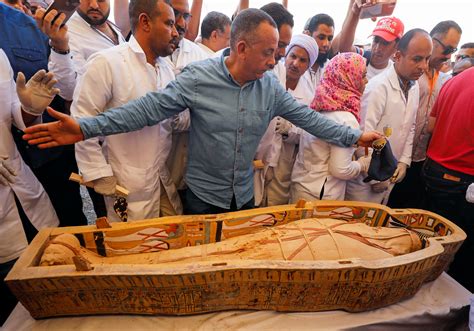 In Pictures Thirty Ancient Coffins Discovered In Egypt Middle East Eye